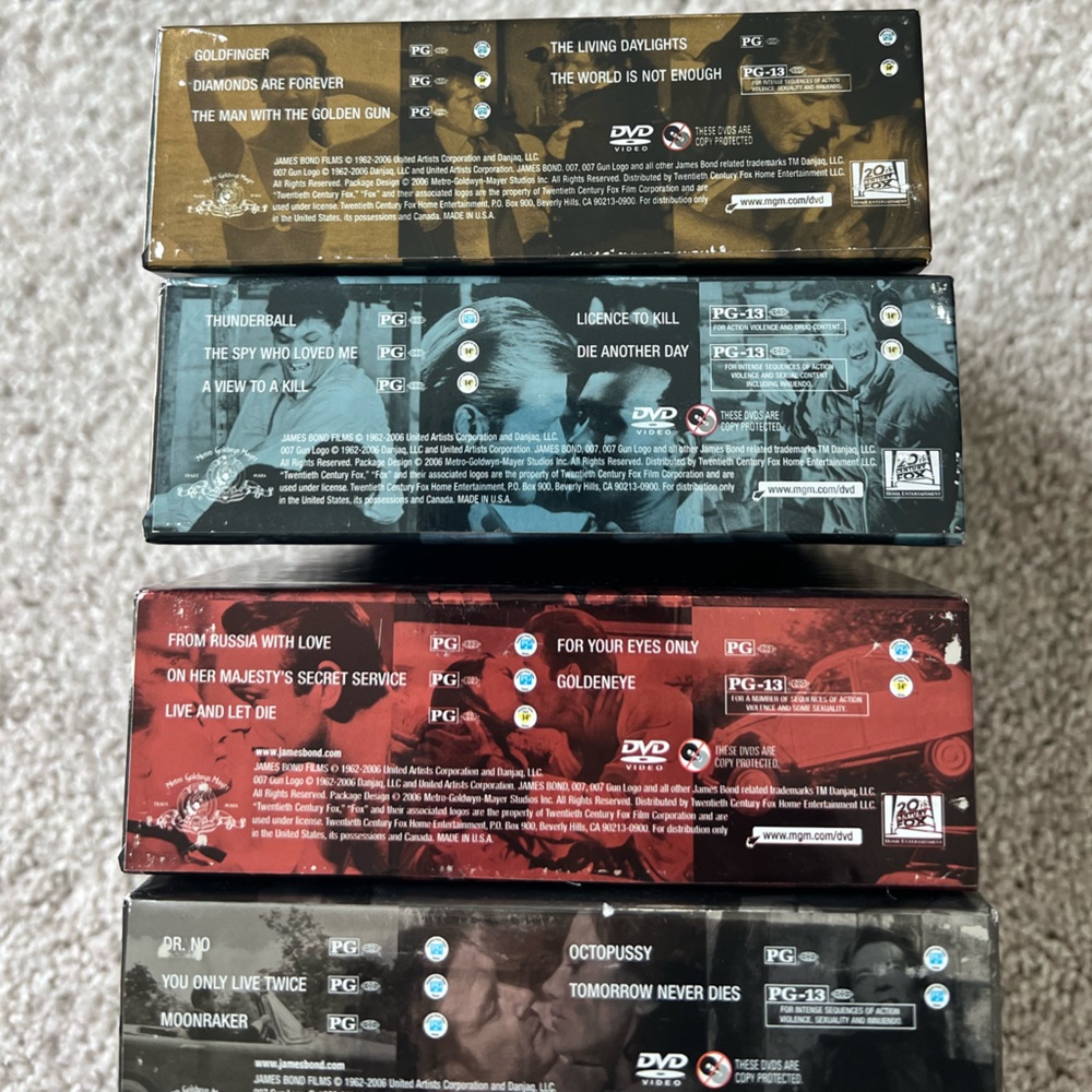 📀JAMES BOND: Volumes 1-4, in original boxing, 007 ultimate edition set. - Picture 8 of 10